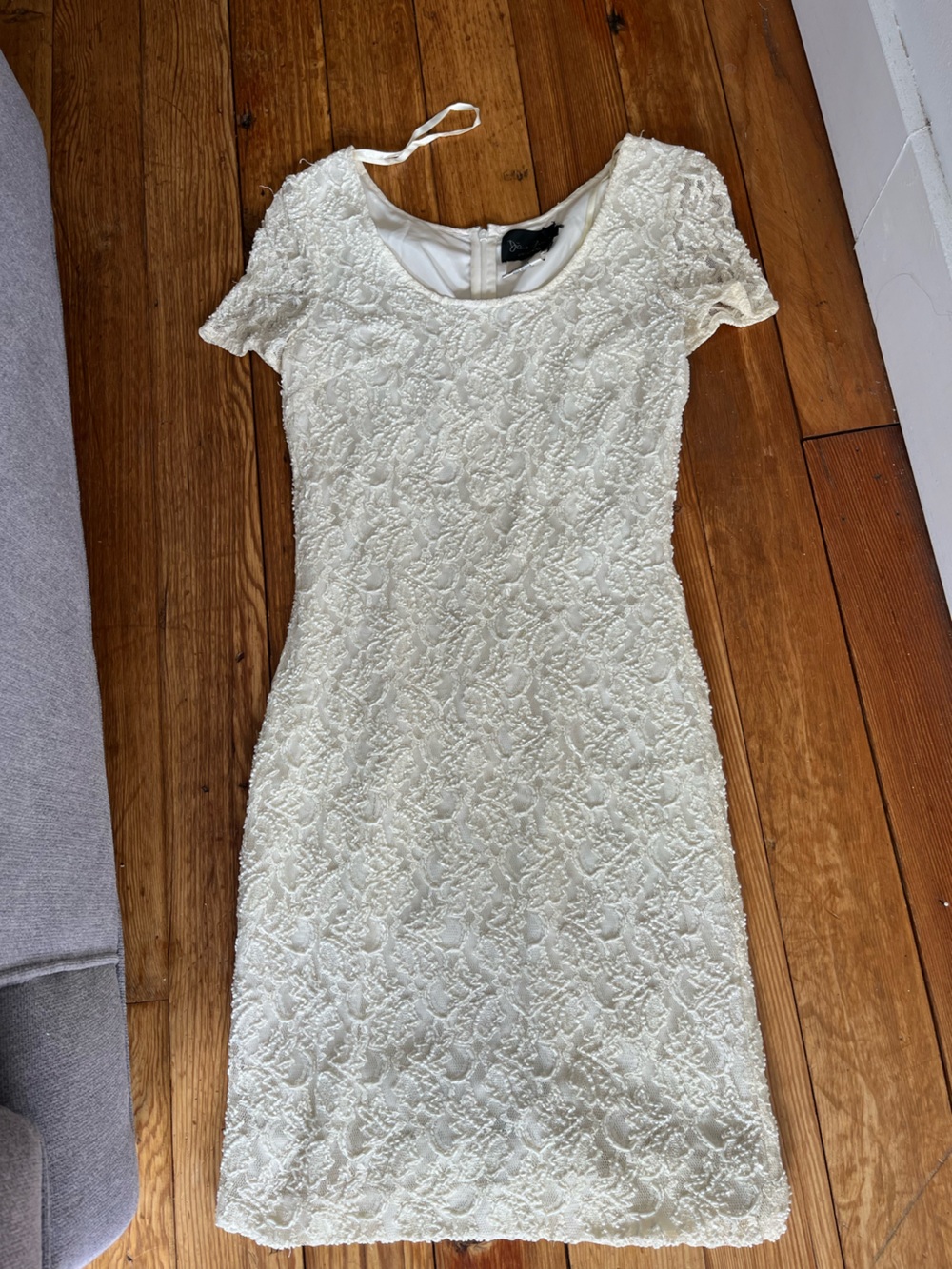 Elegant Vintage Ivory Lace Women's Dress